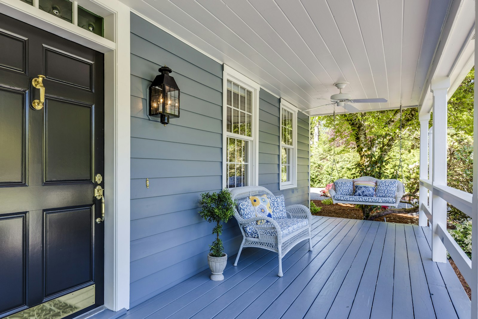 Solid / Hard Wood Flooring